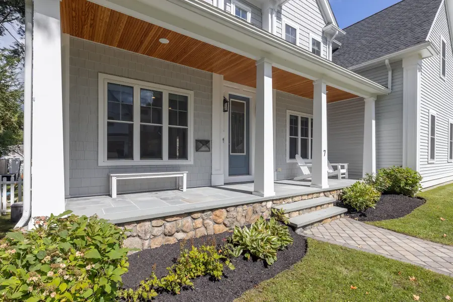 7 Hudson St, Natick, MA 01760 - #2