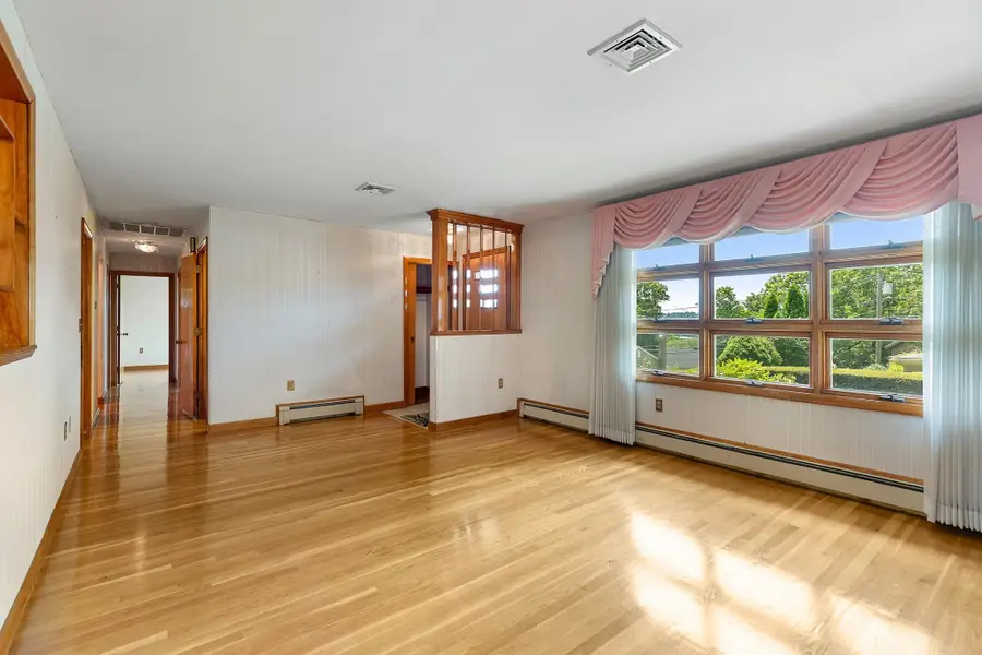 149 Palfrey St, Watertown, MA 02472 - #3
