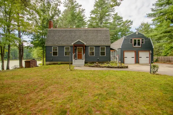 135 Lowell Rd, Pepperell, MA 01463