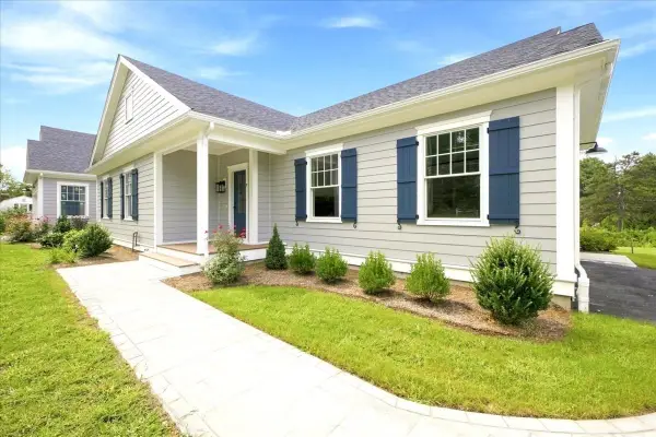 1549 Washington St #2, Walpole, MA 02081