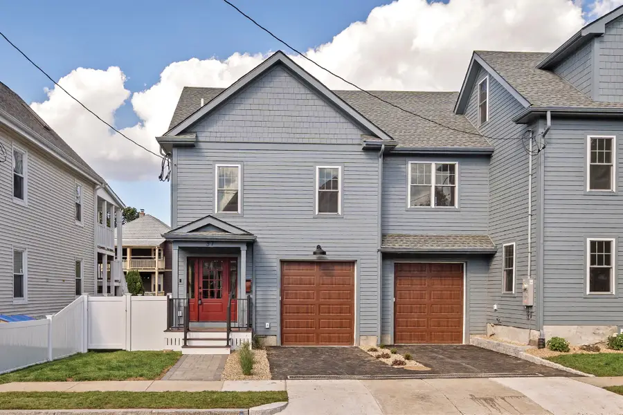37 Cotting St, Medford, MA 02155 - #2
