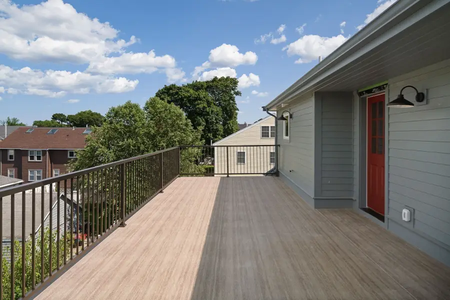 37 Cotting St, Medford, MA 02155 - #3