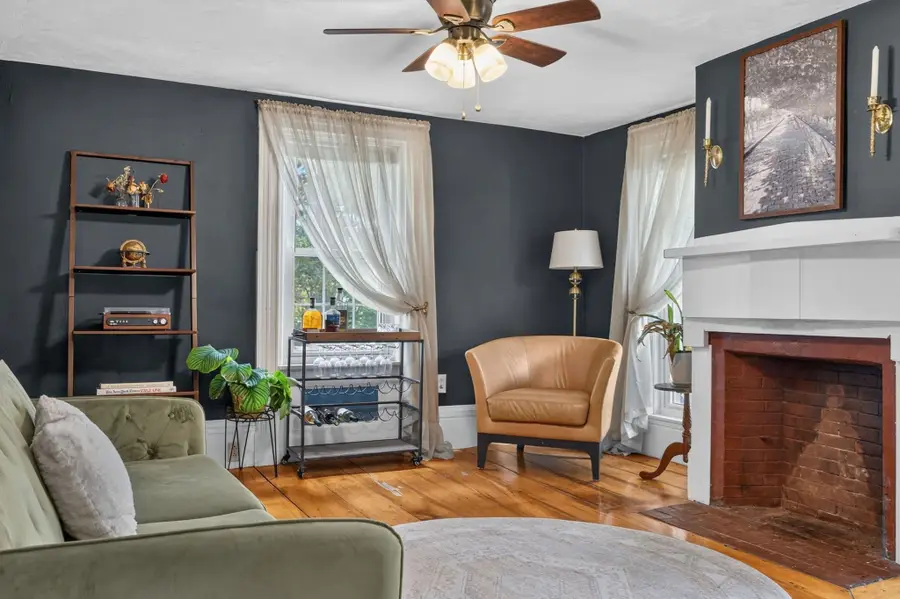 395 Pond St, Weymouth, MA 02190 - #3