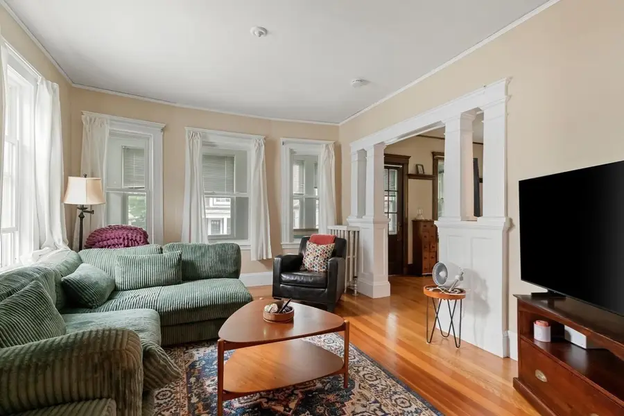 7 Hamilton Rd, Somerville, MA 02144 - #3