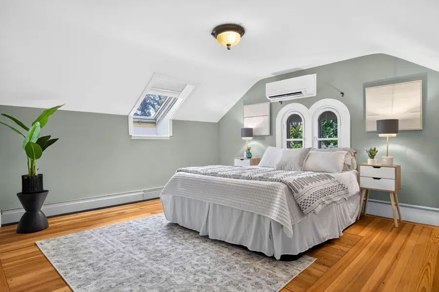 122 W Wyoming Ave #C, Melrose, MA 02176 - #3
