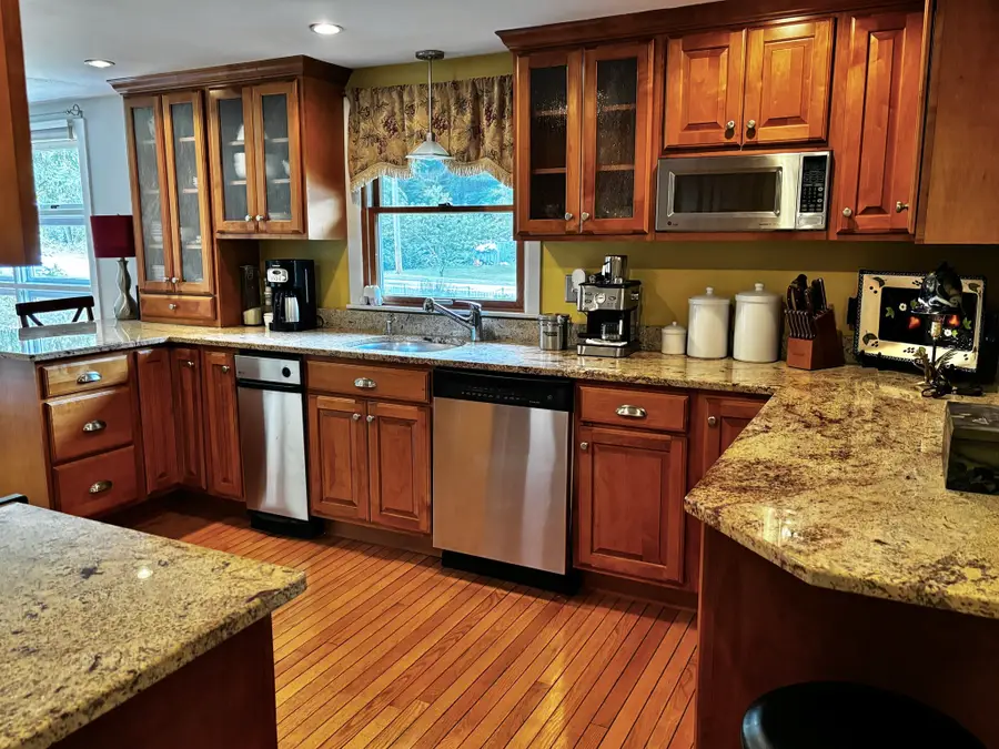 450 Center St, Pembroke, MA 02359 - #3