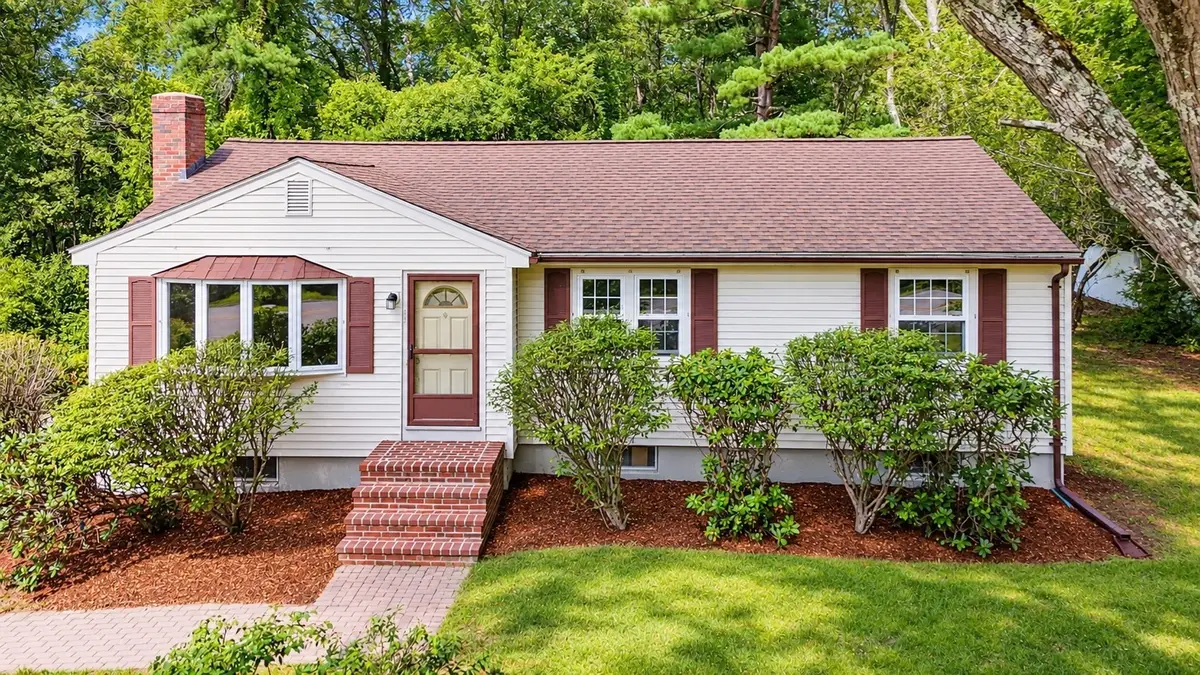 35 Forge Village Rd, Westford, MA 01886 - #1