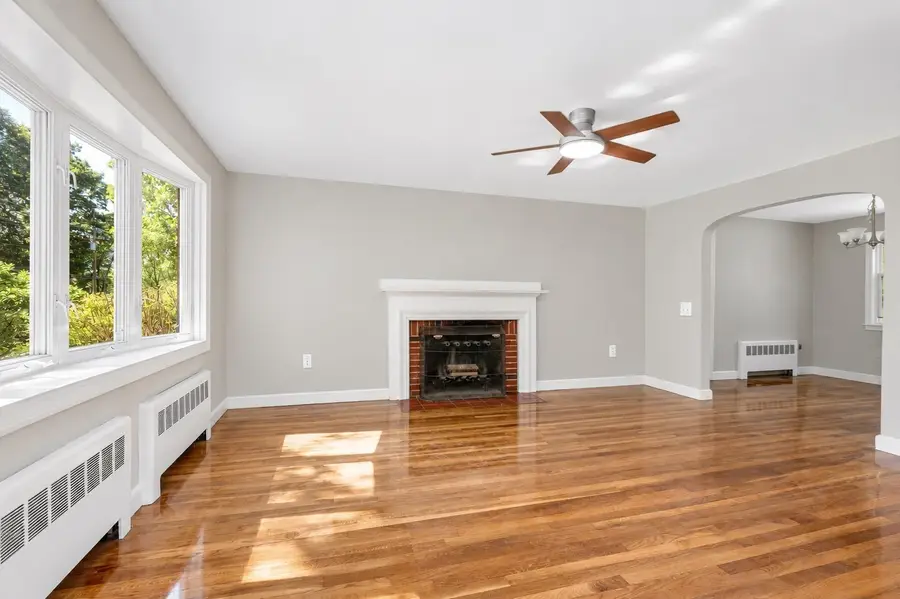 35 Forge Village Rd, Westford, MA 01886 - #2