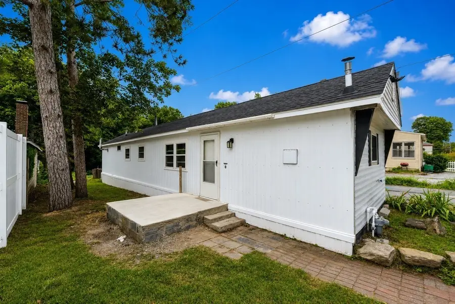 163 Highland St, Clinton, MA 01510 - #2