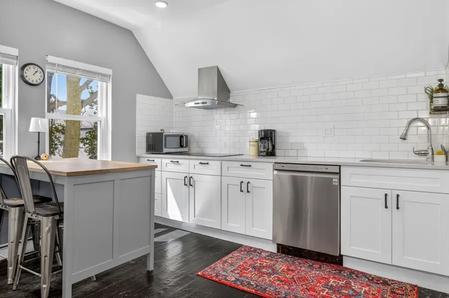 16 Pasadena Rd #3, Boston, MA 02121 - #2