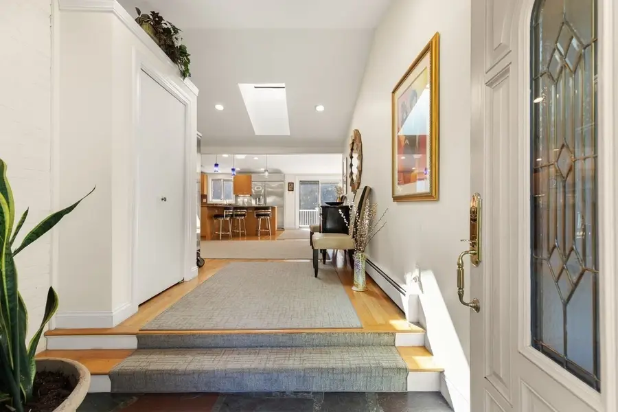 16 Leonard Rd, Sharon, MA 02067 - #2