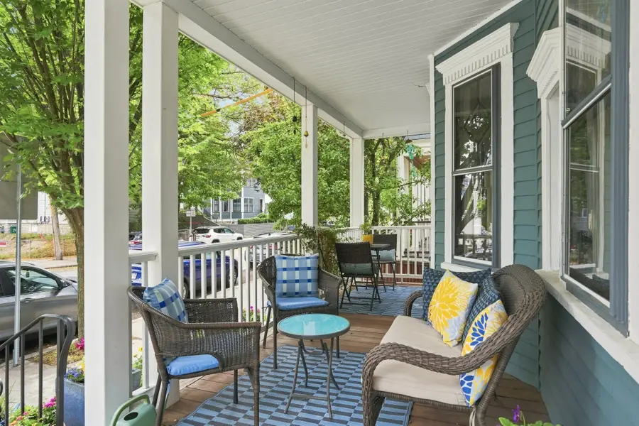 165 Fayerweather St #1, Cambridge, MA 02138 - #3