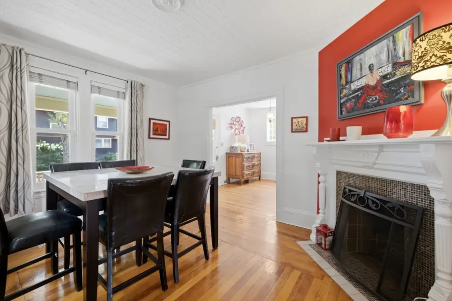 36 Walton St, Boston, MA 02124 - #3
