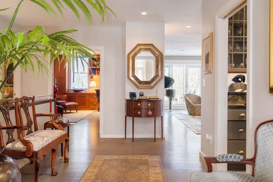 103 Bellevue St #4, Newton, MA 02458 - #3