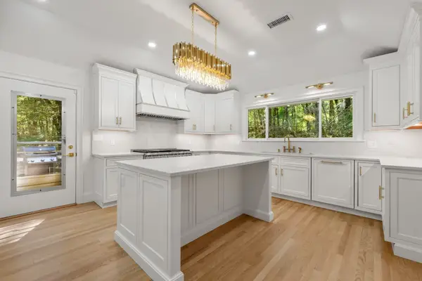 80 Doublet Hill Rd, Weston, MA 02493