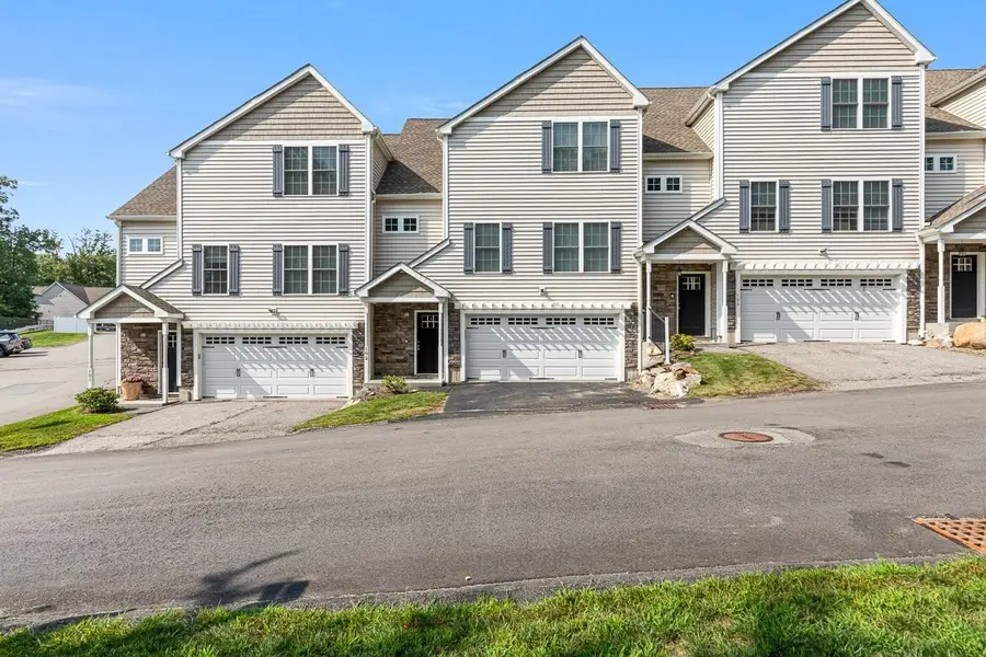 102 Hunting Hill Dr #102, Cumberland, RI 02864 - #2
