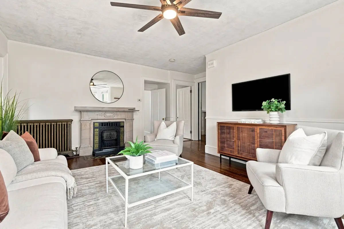 9 Peabody St #9, Newton, MA 02458 - #1