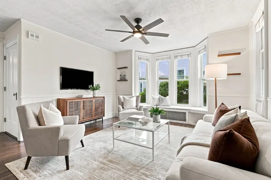 9 Peabody St #9, Newton, MA 02458 - #3