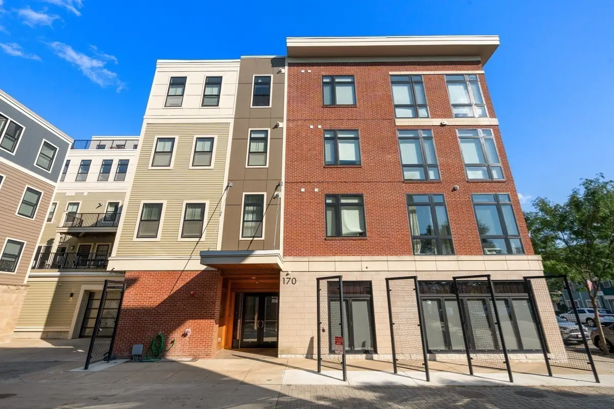 170 W Broadway #411, Boston, MA 02127 - #1
