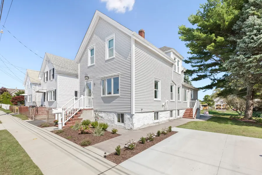 28 Saint John St, Dartmouth, MA 02748 - #2