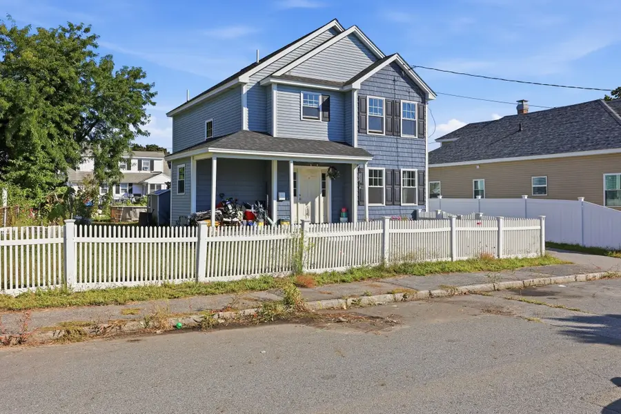 9 Mcguigan Circle, Lowell, MA 01852 - #2