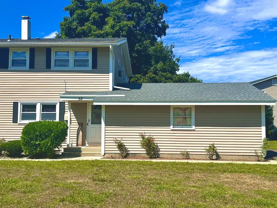 52 Honeysuckle Drive #52, Chicopee, MA 01022 - #2