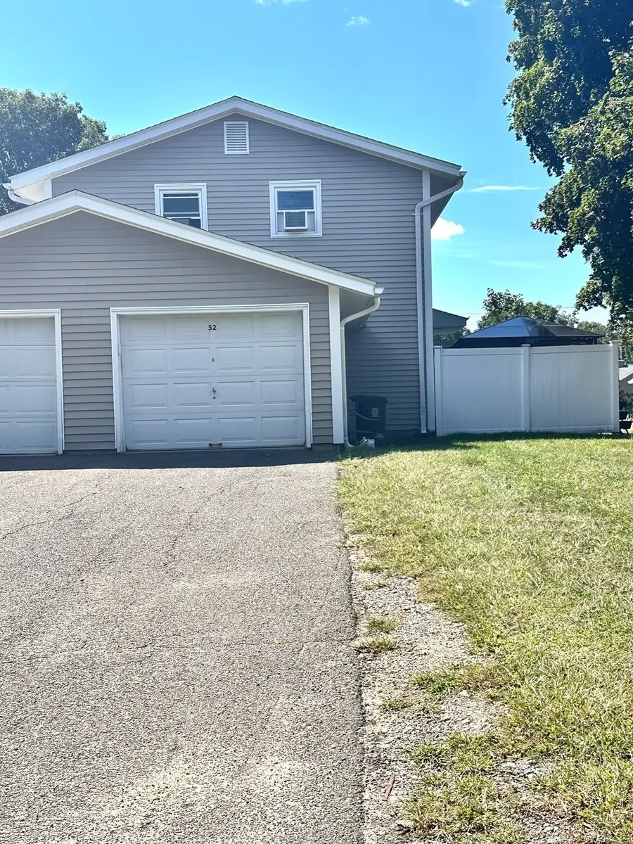 52 Honeysuckle Drive #52, Chicopee, MA 01022 - #3
