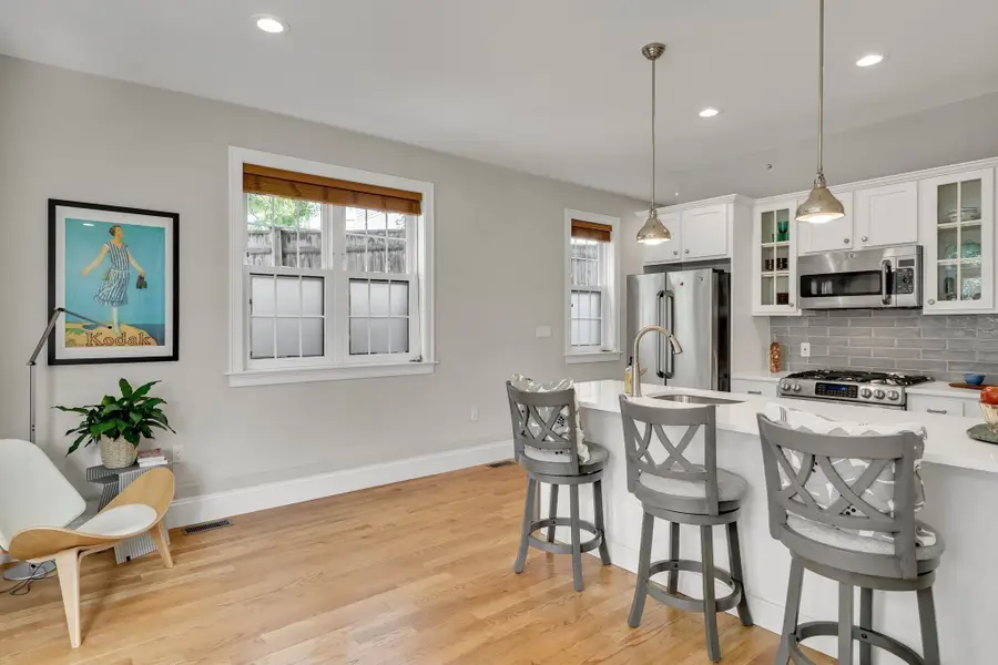 235 Lowell St #1, Somerville, MA 02143 - #2