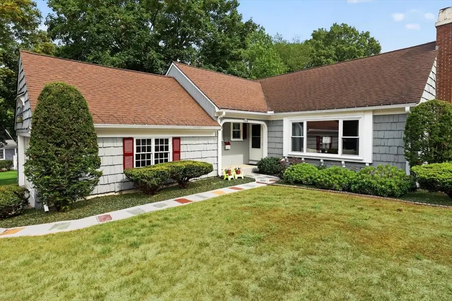 105 Whiting Street, Hingham, MA 02043 - #3
