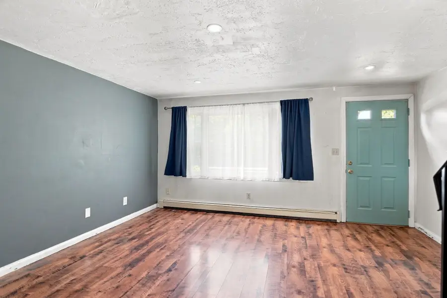 322 Bedford St #322, East Bridgewater, MA 02333 - #3