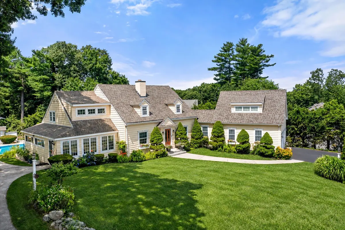 85 Canton Terrace, Westwood, MA 02090 - #1