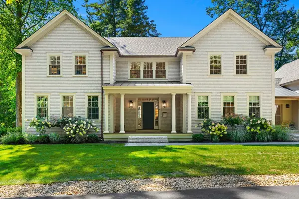 26 Toppans Lane, Newburyport, MA 01950