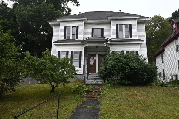 891 Bridge Street, Lowell, MA 01850