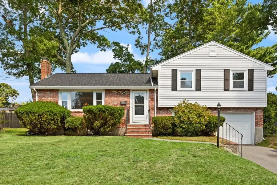 11 Imrie St, Randolph, MA 02368 - #3