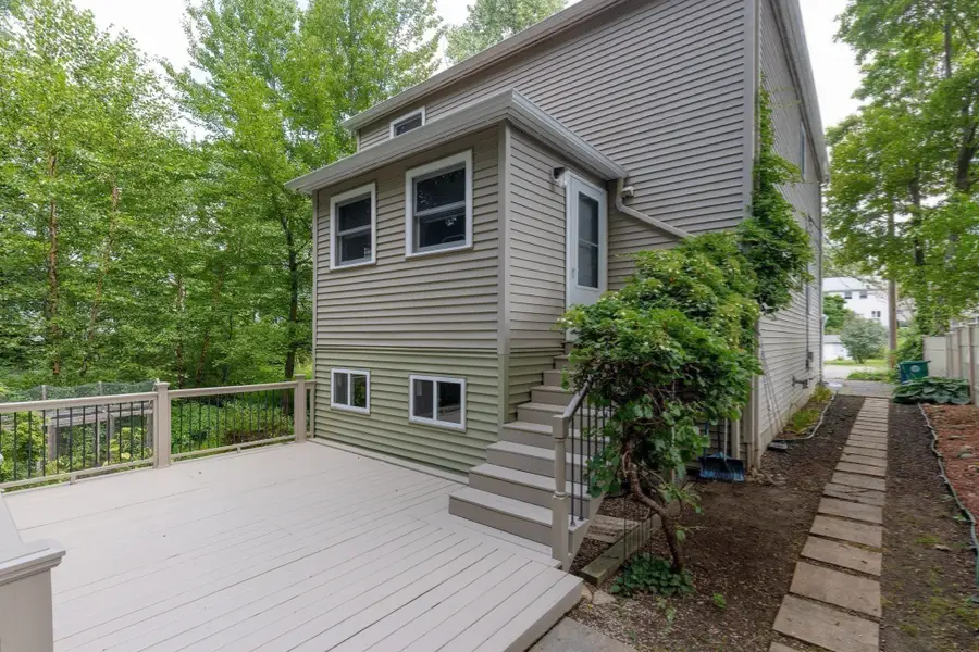 7 Gambier Street, Auburndale, MA 02466 - #3