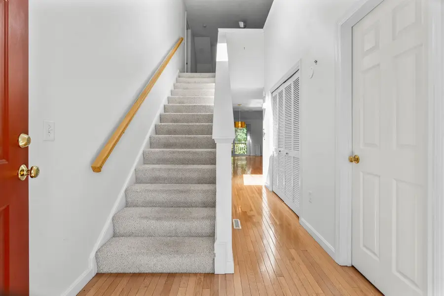 7 Par Three Ct, Mashpee, MA 02649 - #2