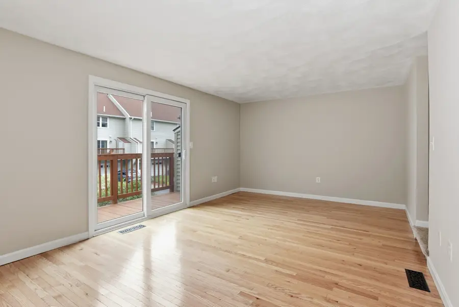 126 Patrick Rd #126, Tewksbury, MA 01876 - #3