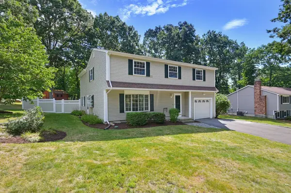 21 Stagecoach Dr, Ashland, MA 01721
