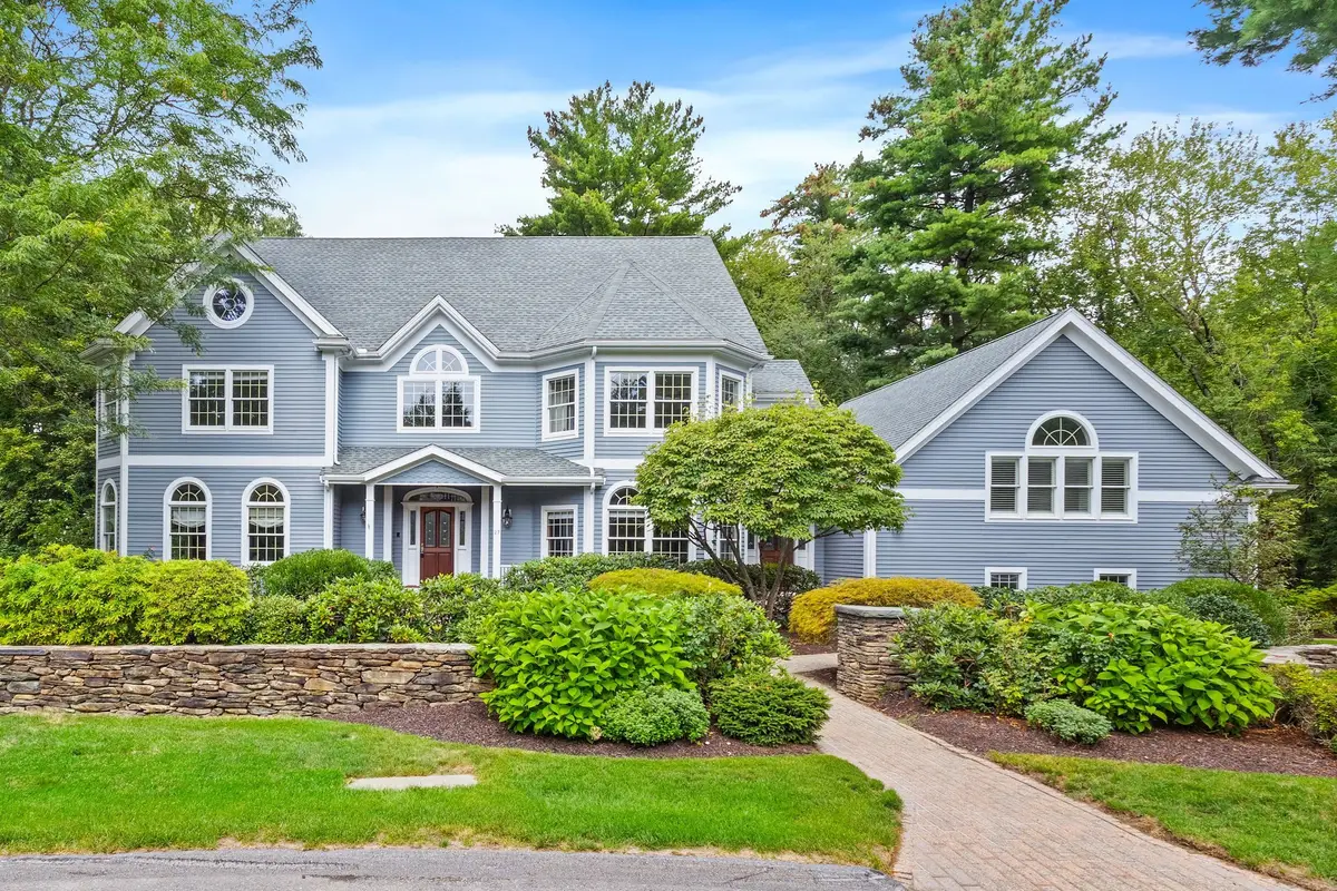 27 Carriage Drive, Lexington, MA 02420 - #1