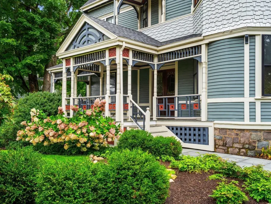44 Putnam Street, Newton, MA 02465 - #2