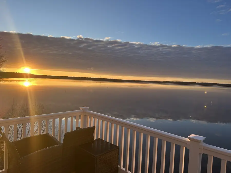145 Staples Shore Rd, Lakeville, MA 02347 - #3