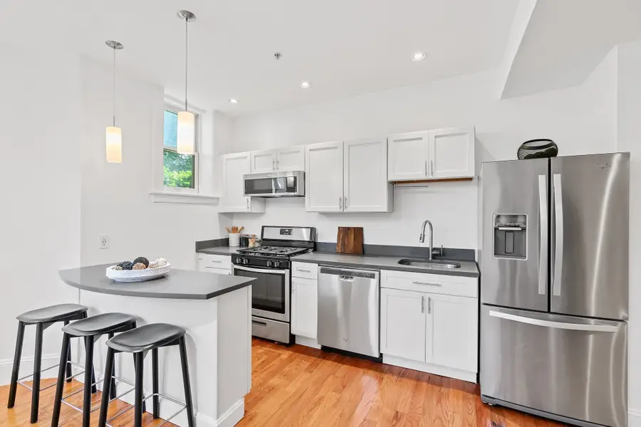97 Fuller St #4, Brookline, MA 02446 - #3