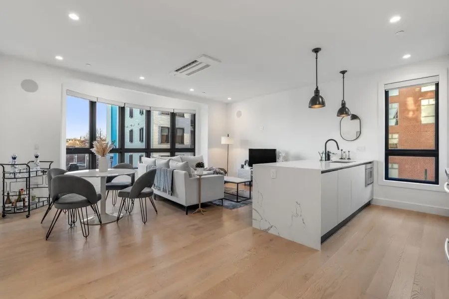 75 W Broadway #202, Boston, MA 02127 - #3