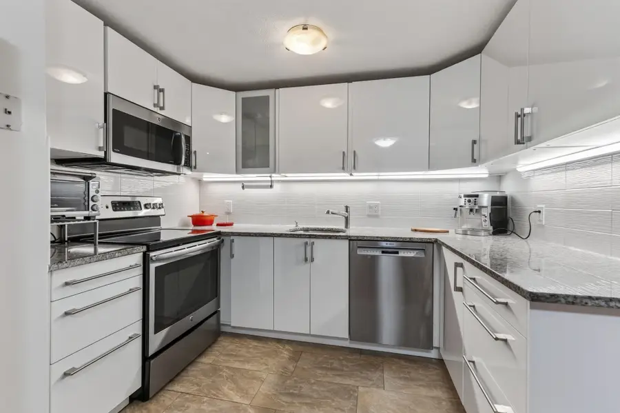 131 Pierce St #304, Malden, MA 02148 - #2
