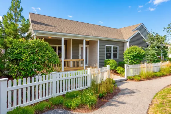 4 Dorset Ln #4, Plymouth, MA 02360