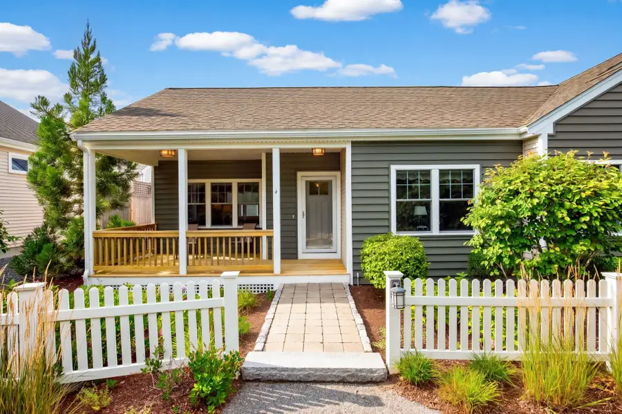 4 Dorset Ln #4, Plymouth, MA 02360 - #2
