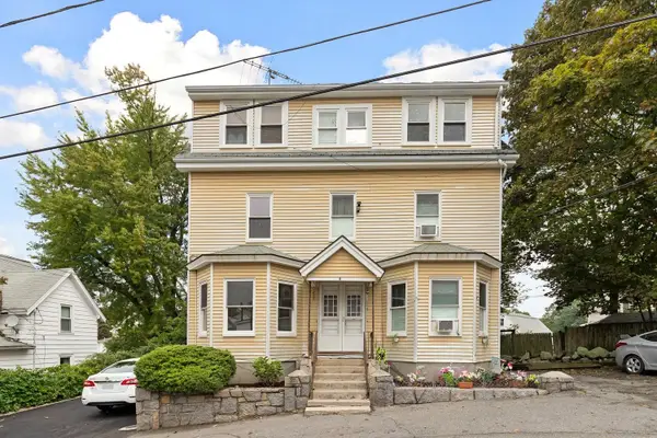 9 Knowlton Sq, Gloucester, MA 01930