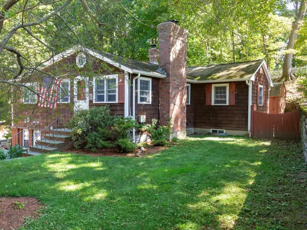 5 Mansion Rd, Wayland, MA 01778
