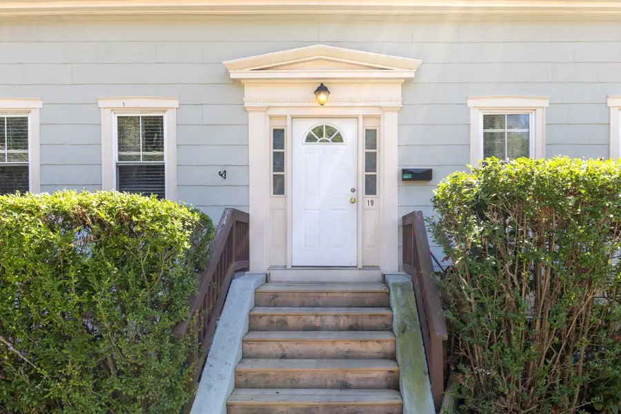 19 Sadler Street, Gloucester, MA 01930 - #2