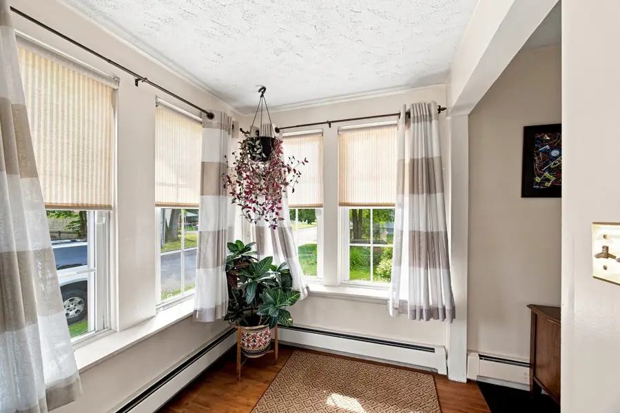 60 Brickett St, Springfield, MA 01119 - #2
